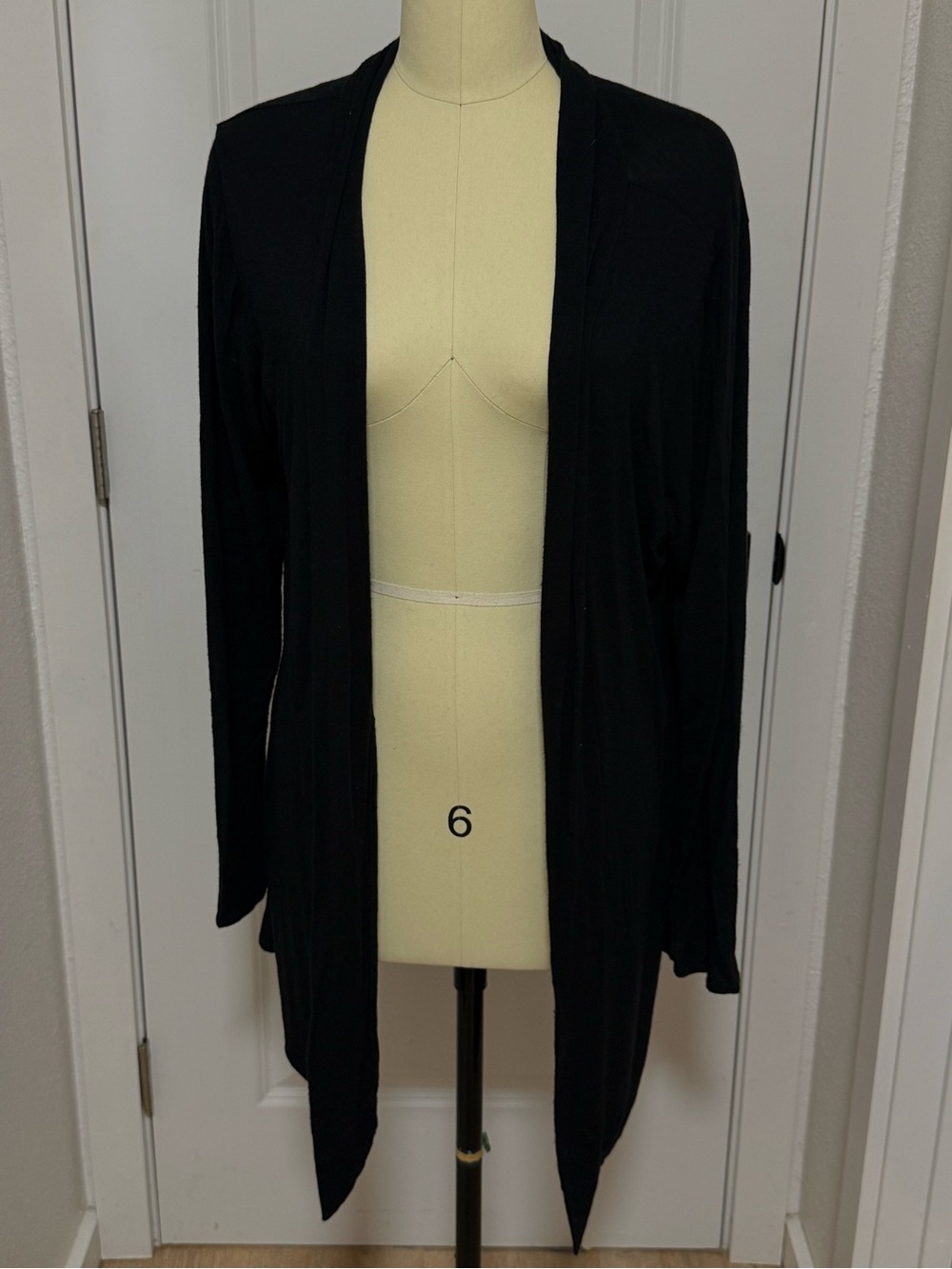 XL Black Lightweight Women’s Cardigan - Good Condition
